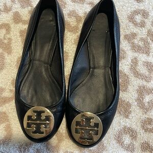 Tory Burch ballet flat size 8.5